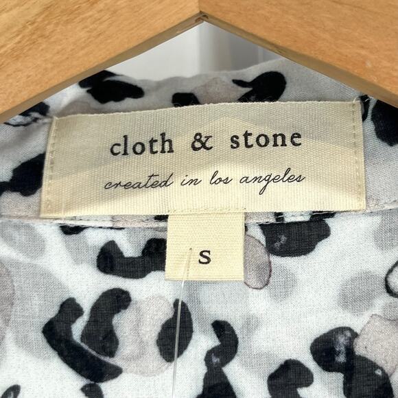CLOTH & STONE Anthropologie Animal Print High Low Button Up Shirt White Gray S - Picture 3 of 10